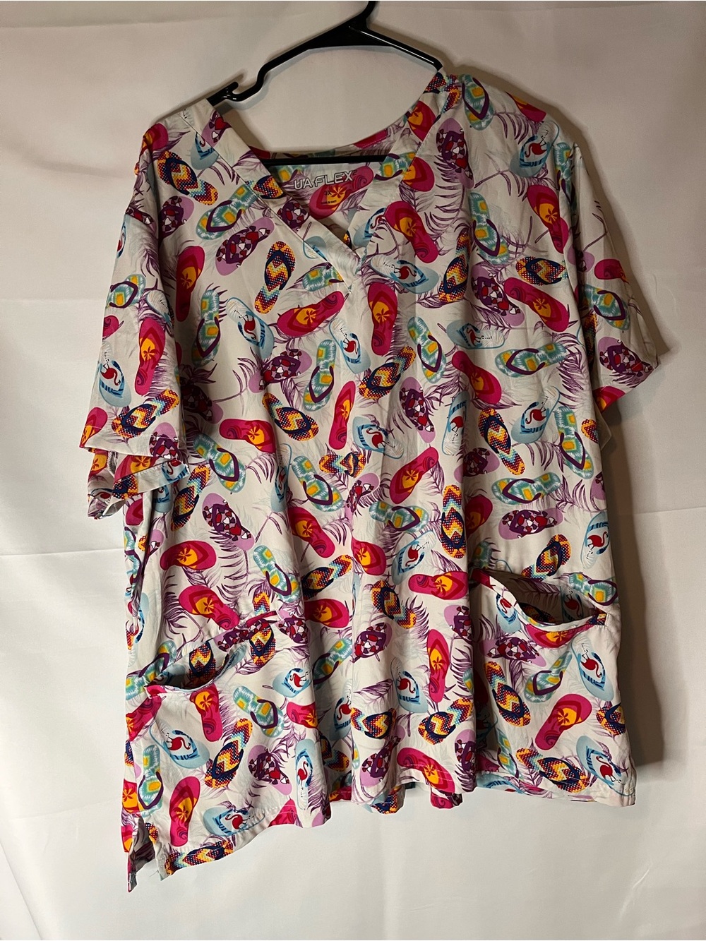 UA Flex Flip-Flop women’s scrub top